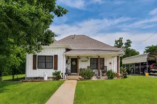 410 3rd St, Whitesboro, TX 76273 - Photo 1