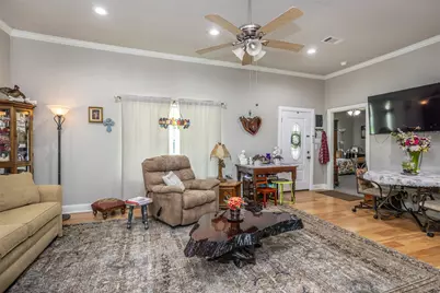410 3rd Street, Whitesboro, TX 76273 - Photo 5