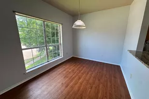 813 Betty Ct, Hurst, TX 76053 - Photo 9