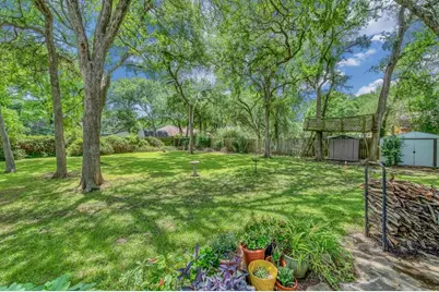 9033 Cherry Creek Place, Woodway, TX 76712 - Photo 25