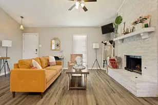 2705 Naples Dr, Garland, TX 75040 - Photo 9