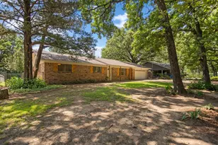 104 Royal Ln, Edgewood, TX 75117 - Photo 3