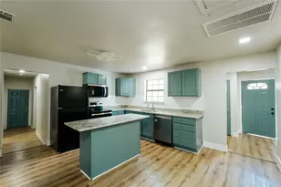 4514 Erath St, Fort Worth, TX 76119 - Photo 3