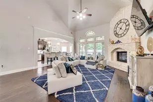 710 Minecreek Ct, Mansfield, TX 76063 - Photo 5