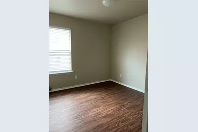 10921 Colonial Heights Lane, Fort Worth, TX 76179 - Photo 7