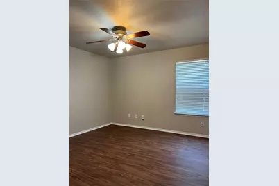 10921 Colonial Heights Lane, Fort Worth, TX 76179 - Photo 3