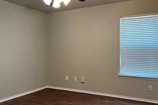 10921 Colonial Heights Ln, Fort Worth, TX 76179 - Photo 3