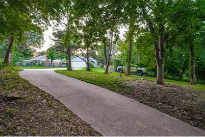1529 Windchime Drive, Dallas, TX 75224 - Photo 25