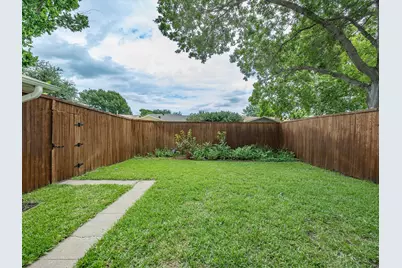 1907 Rambling Ridge Lane, Carrollton, TX 75007 - Photo 35