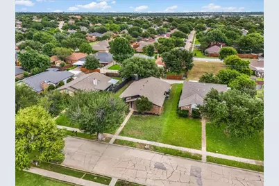 3120 Mayfair Drive, Carrollton, TX 75007 - Photo 7