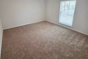 2633 Dove Meadow Dr, Garland, TX 75043 - Photo 9
