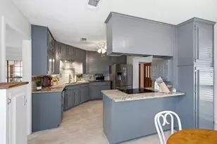 521 W Louella Dr, Hurst, TX 76054 - Photo 13