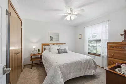 521 W Louella Drive, Hurst, TX 76054 - Photo 25