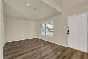 2917 Mayfair Ln, Lancaster, TX 75134 - Photo 13