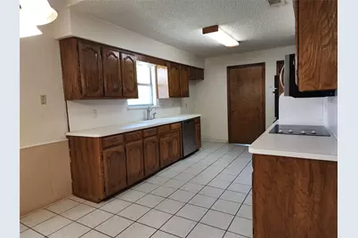 1201 Dandelion Drive, Garland, TX 75043 - Photo 7