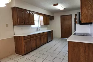 1201 Dandelion Dr, Garland, TX 75043 - Photo 7