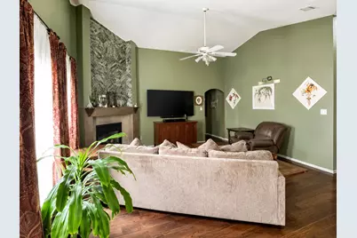 8323 Brigalow Street, Arlington, TX 76002 - Photo 3
