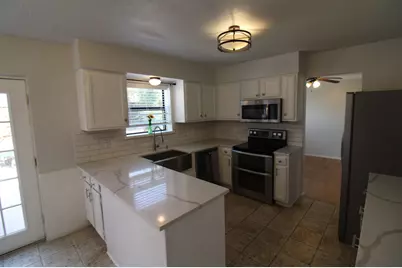 4013 18th Street, Plano, TX 75074 - Photo 9