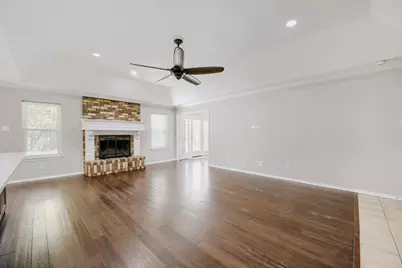 10104 Stoneleigh Drive, Benbrook, TX 76126 - Photo 5