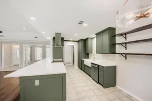 10104 Stoneleigh Dr, Benbrook, TX 76126 - Photo 11