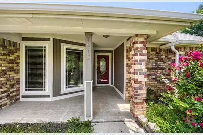 10104 Stoneleigh Drive, Benbrook, TX 76126 - Photo 3
