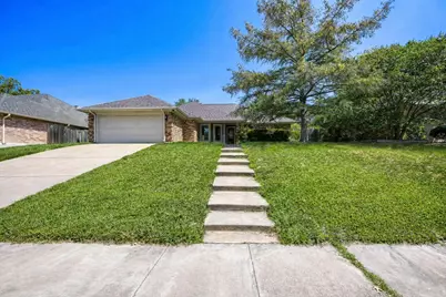10104 Stoneleigh Drive, Benbrook, TX 76126 - Photo 1