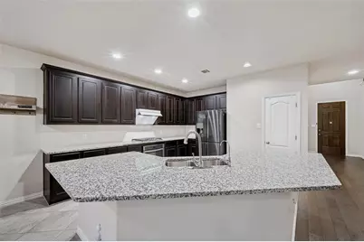 824 Water Garden Circle, Little Elm, TX 75068 - Photo 9