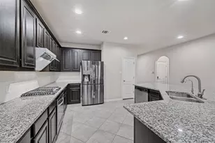 824 Water Garden Cir, Little Elm, TX 75068 - Photo 11