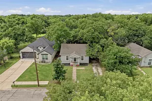513 W Water St, Weatherford, TX 76086 - Photo 3