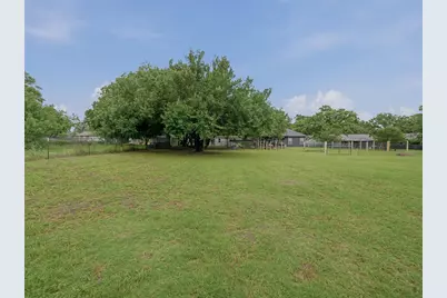 513 W Water Street, Weatherford, TX 76086 - Photo 27