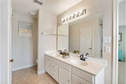 905 Valleybrook Drive, Lewisville, TX 75067 - Photo 17