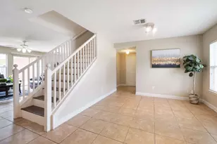 905 Valleybrook Dr, Lewisville, TX 75067 - Photo 5