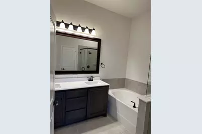 805 Twisted Leaf Lane, Little Elm, TX 76227 - Photo 9