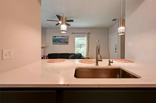 7340 Skillman St, Dallas, TX 75231 - Photo 13