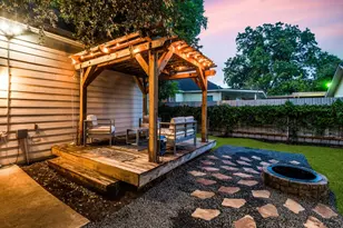 820 W Eighth St, Dallas, TX 75208 - Photo 3