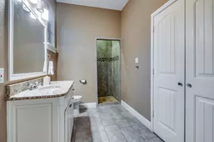 820 W Eighth St, Dallas, TX 75208 - Photo 13