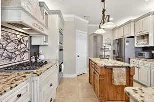 7233 Granville Dr, Mansfield, TX 76063 - Photo 15