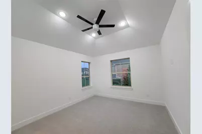 2812 Almanzor Avenue, Irving, TX 75062 - Photo 27