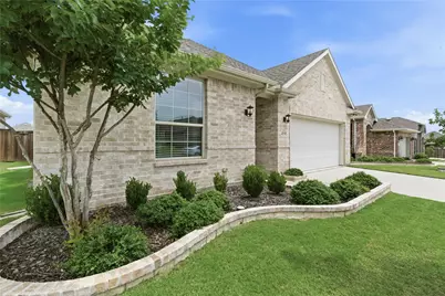 4735 Bluffview Drive, Haltom City, TX 76137 - Photo 1