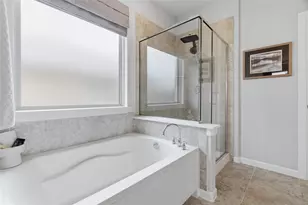 4735 Bluffview Dr, Haltom City, TX 76137 - Photo 21
