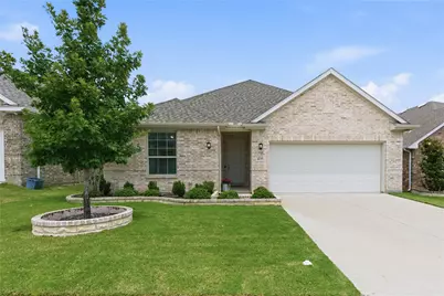 4735 Bluffview Drive, Haltom City, TX 76137 - Photo 5