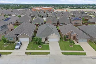 4735 Bluffview Dr, Haltom City, TX 76137 - Photo 33