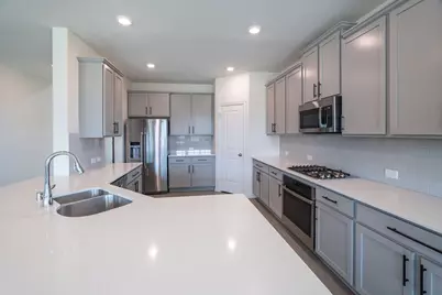 10201 Claire Creek Road, Fort Worth, TX 76126 - Photo 7