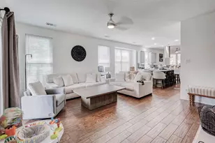 10844 Hawks Landing Rd, Fort Worth, TX 76052 - Photo 11