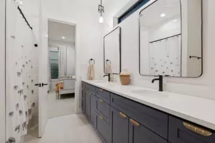 9885 Mixon Dr, Dallas, TX 75220 - Photo 19