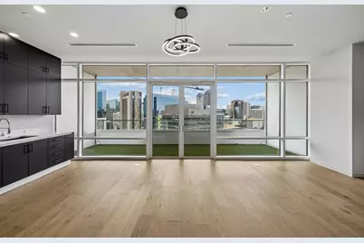 2430 Victory Park Lane #1906, Dallas, TX 75219 - Photo 19