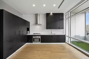 2430 Victory Park Ln, Dallas, TX 75219 - Photo 11