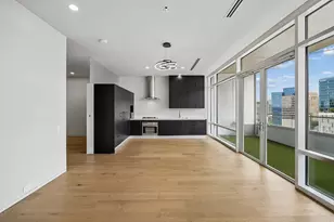2430 Victory Park Ln, Dallas, TX 75219 - Photo 5