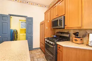 8605 Mill Creek Rd, Irving, TX 75063 - Photo 11