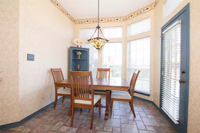 8605 Mill Creek Road, Irving, TX 75063 - Photo 9